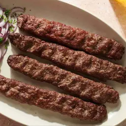 لحم سيخ كباب